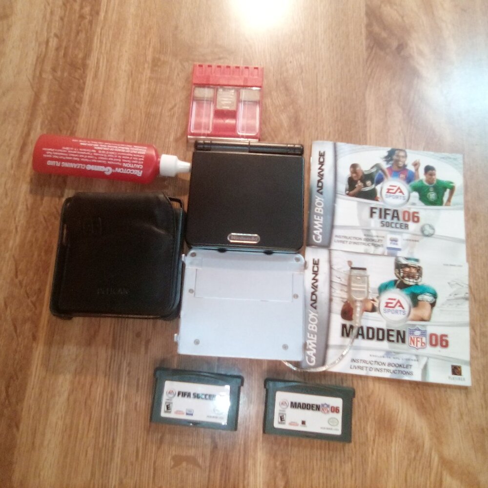 Nintendo Gameboy SP package preowned
